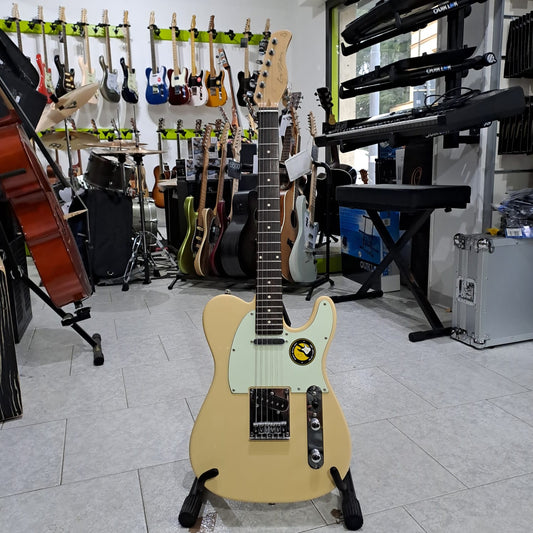 SireLarry Carlton Telecaster (T3) – SSS – Vintage White