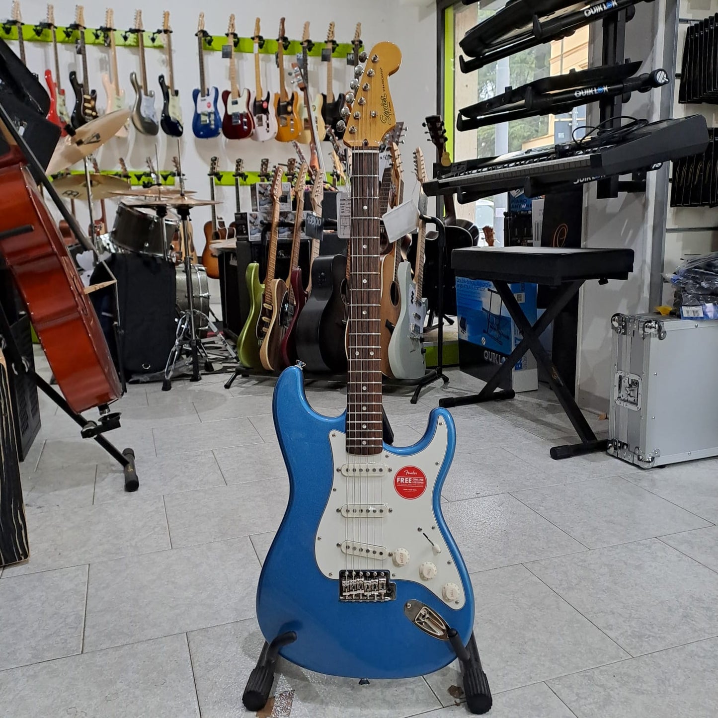 Squier Stratocaster – SSS – Lake Placid Blue
