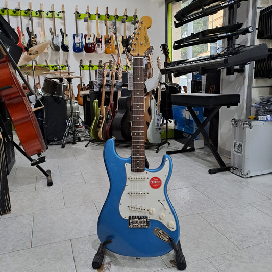 Squier Stratocaster – SSS – Lake Placid Blue