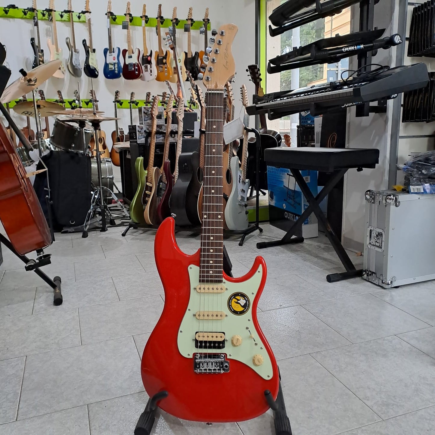 Sire Larry Carlton Stratocaster (S3) – HSS – Fiesta Red