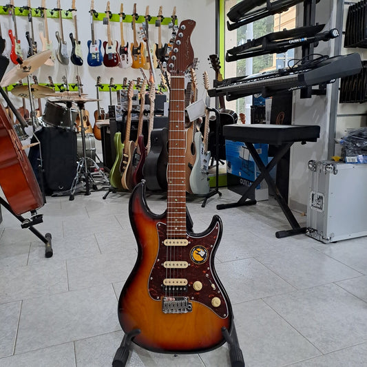 Sire Stratocaster (Larry Carlton S7) – HSS – Sunburst