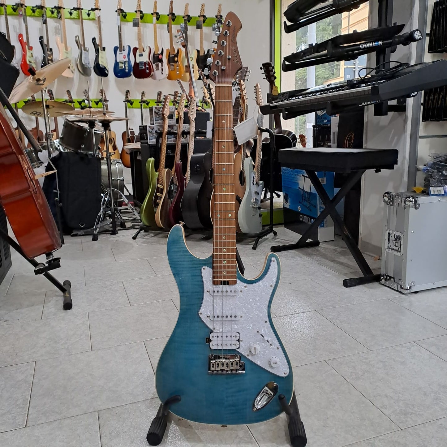 Aria Pro II Stratocaster (Fullertone) – HSS –