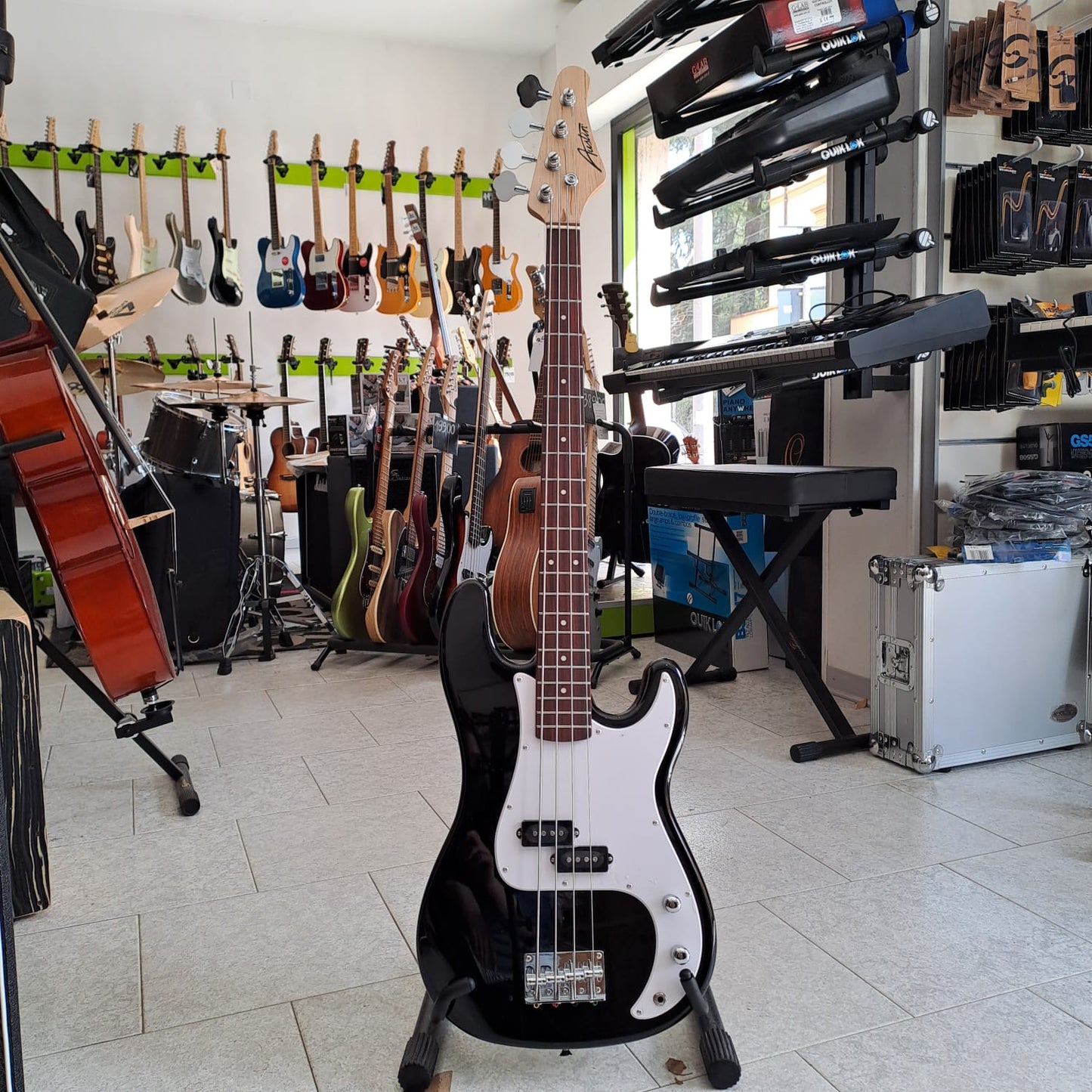 Austin Precision Bass – Black