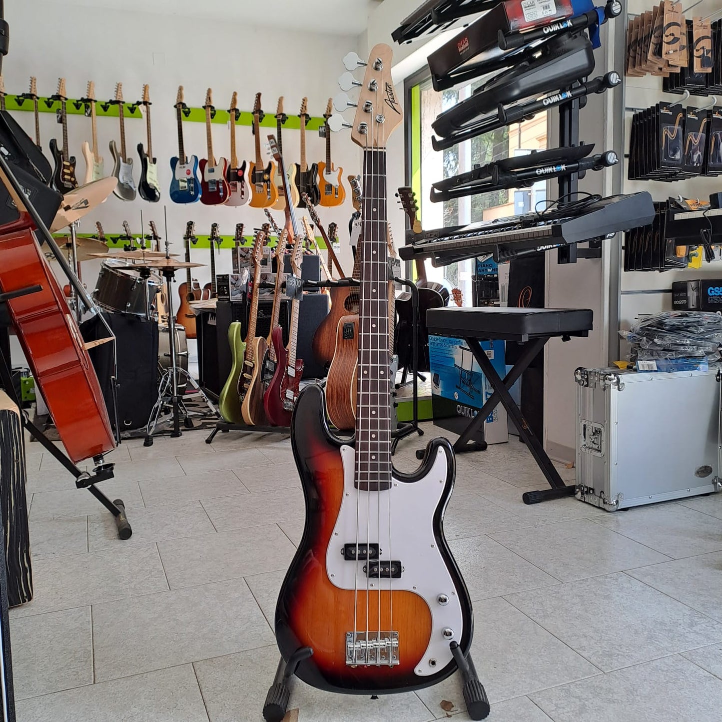 Austin Precision Bass – Sunburst